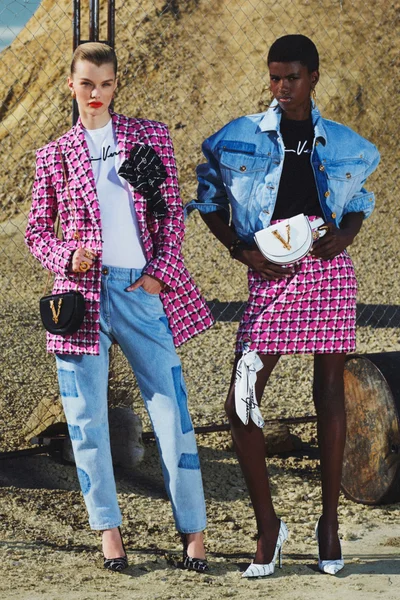 Look 25